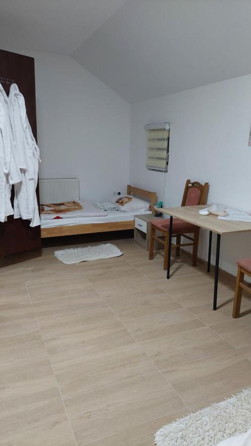 Rooms Stefan Subotica Exteriör bild